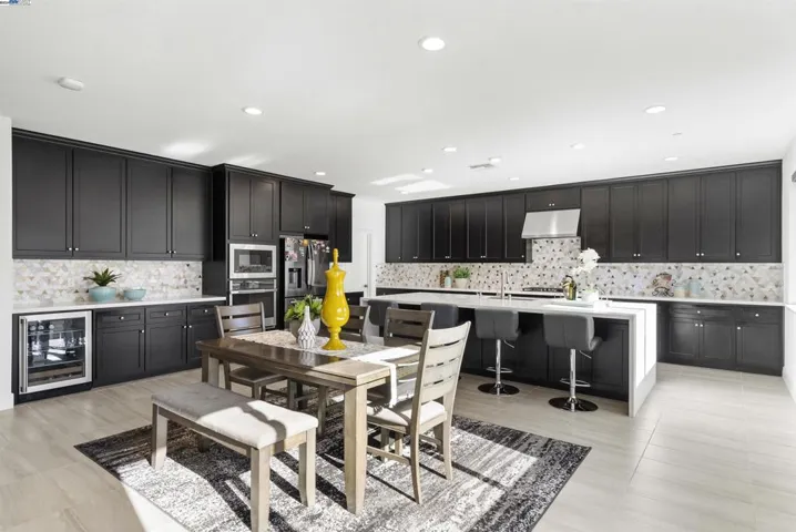 2798 Sasser Place, Tracy, California 95377
