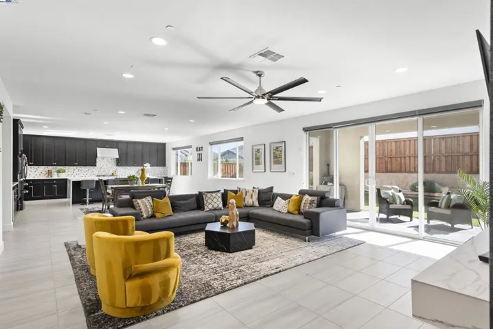 2798 Sasser Place, Tracy, California 95377