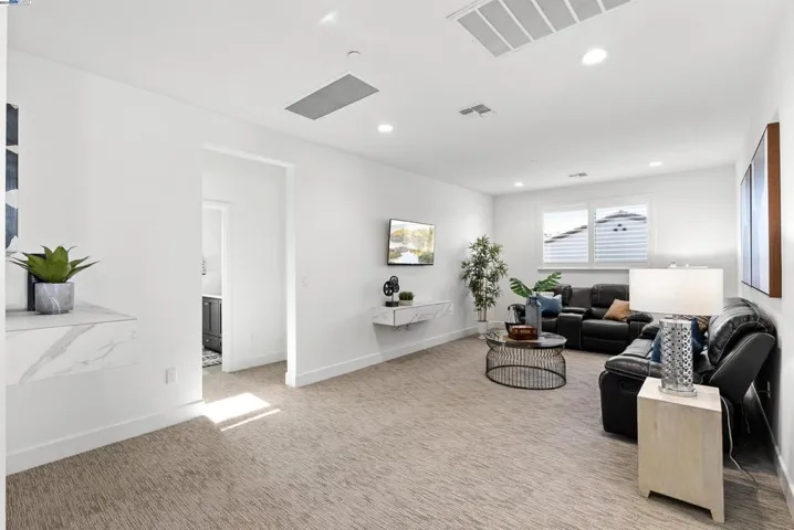 2798 Sasser Place, Tracy, California 95377