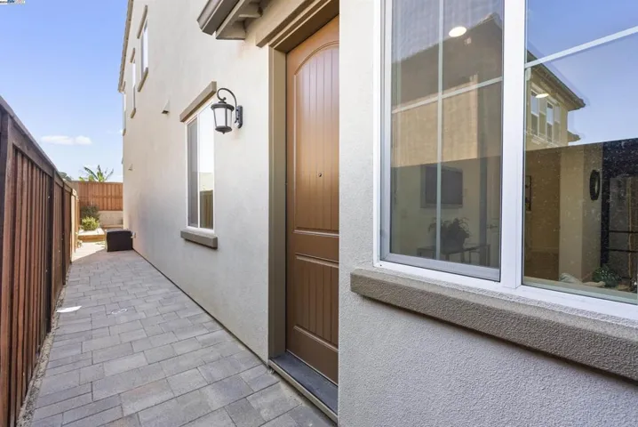 2798 Sasser Place, Tracy, California 95377