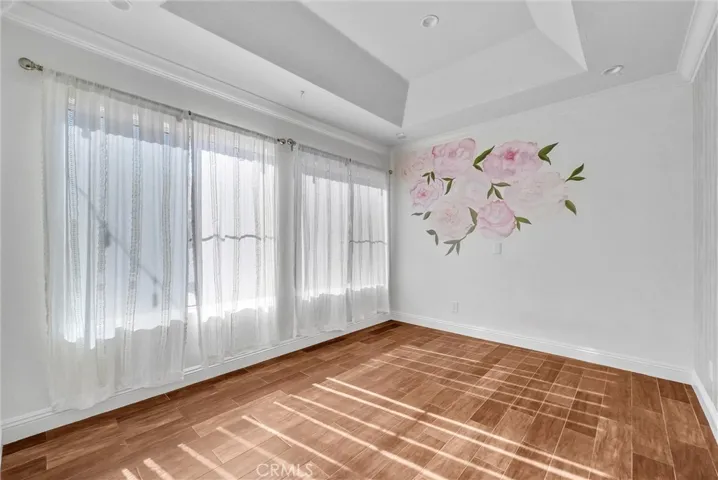 BONUS ROOM 4TH BEDROOM / OFFICE
