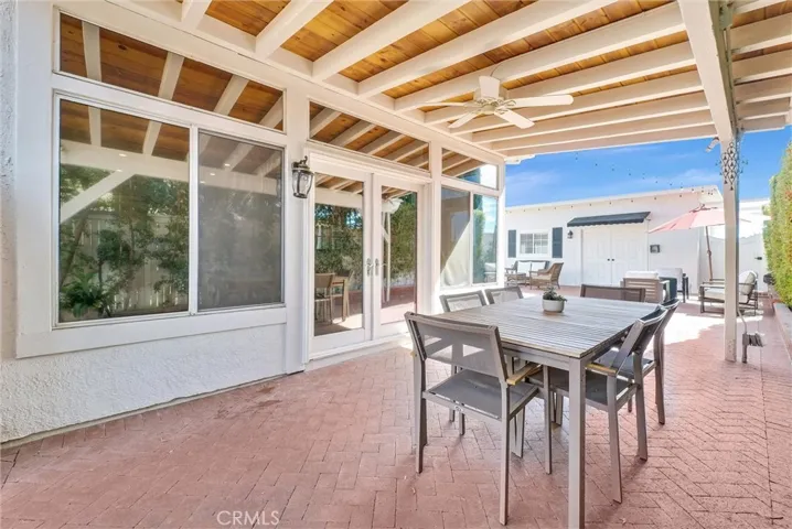 SIDE PATIO