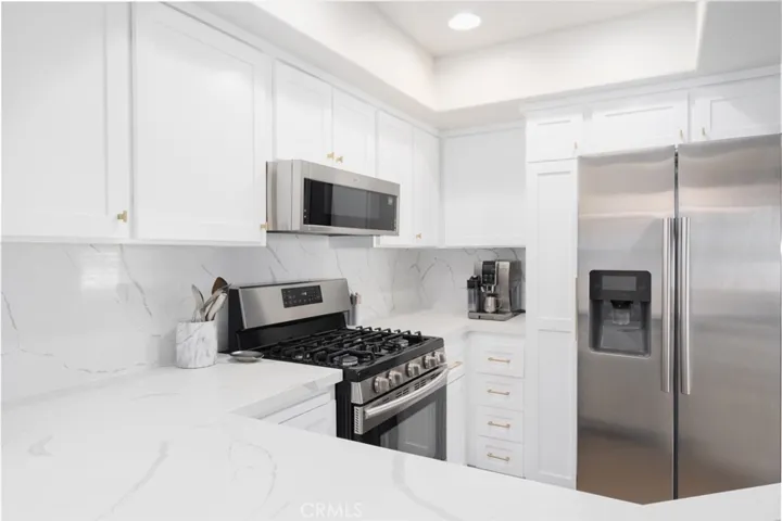 1047 S Rising Sun Court, Anaheim Hills, California 92808