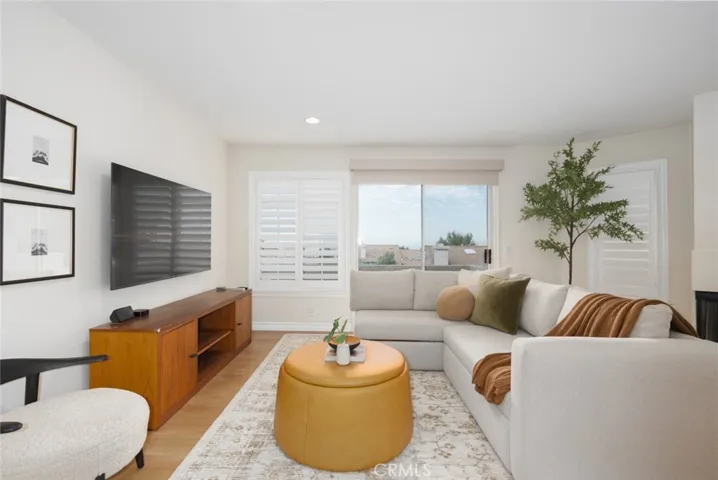 1047 S Rising Sun Court, Anaheim Hills, California 92808