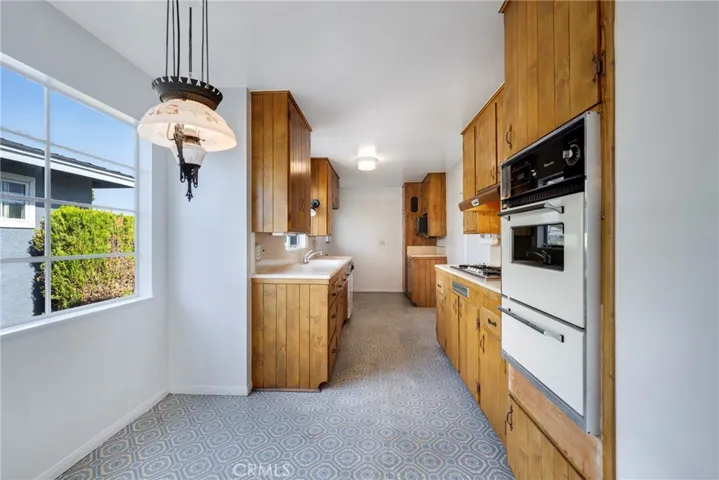 Kitchen and Kitchen nook