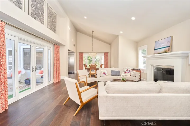 22 Cedarlake 50, Irvine, California 92614