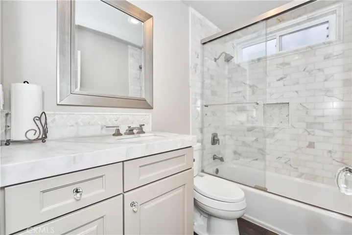 22 Cedarlake 50, Irvine, California 92614