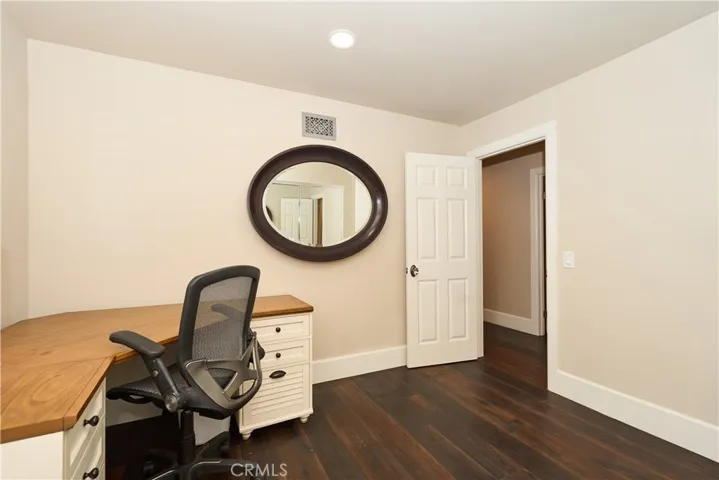 22 Cedarlake 50, Irvine, California 92614