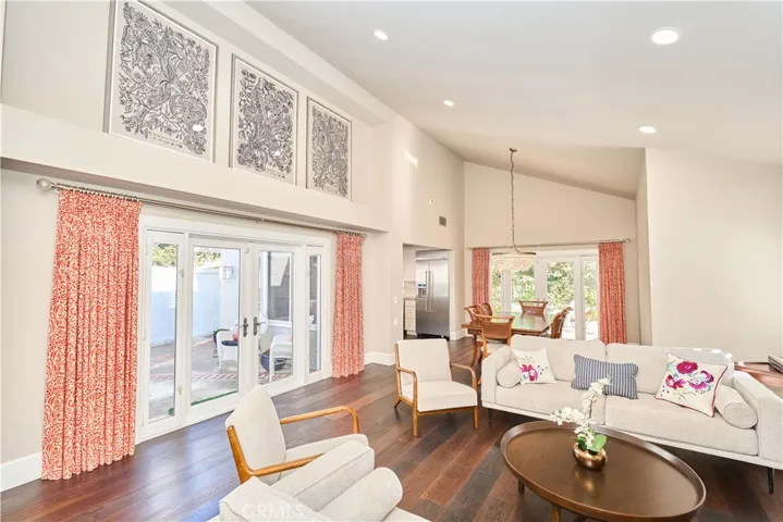 22 Cedarlake 50, Irvine, California 92614