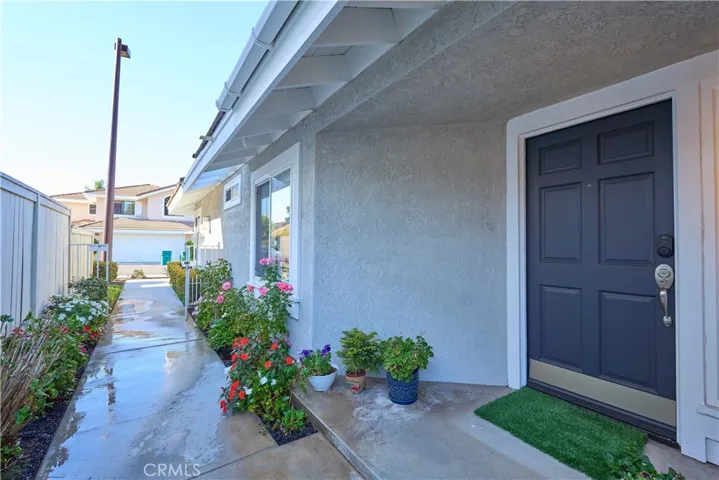 22 Cedarlake 50, Irvine, California 92614