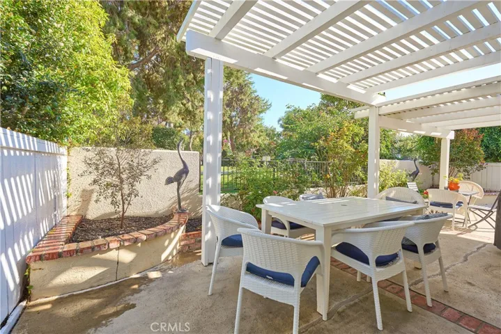 22 Cedarlake 50, Irvine, California 92614