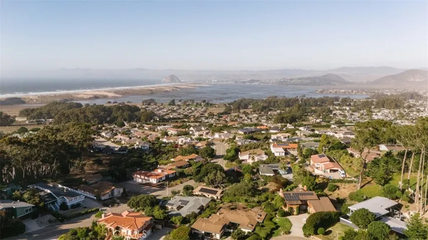 225 Travis Drive, Los Osos, California 93402
