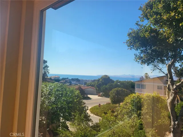 225 Travis ocean views.
