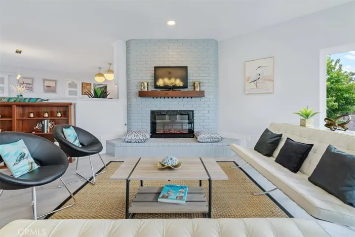 225 Travis Drive, Los Osos, California 93402