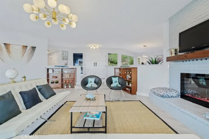 225 Travis Drive, Los Osos, California 93402