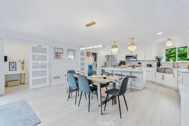 Spacious dining area with room to expand and entertain.