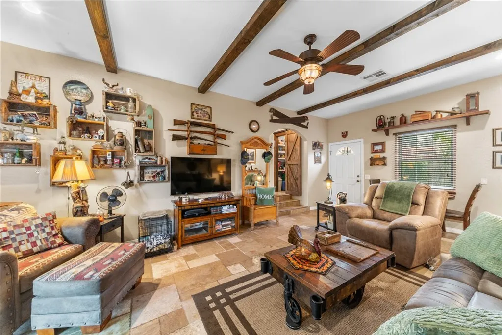 208 E 3rd Street, San Dimas, California 91773 home-pic-14