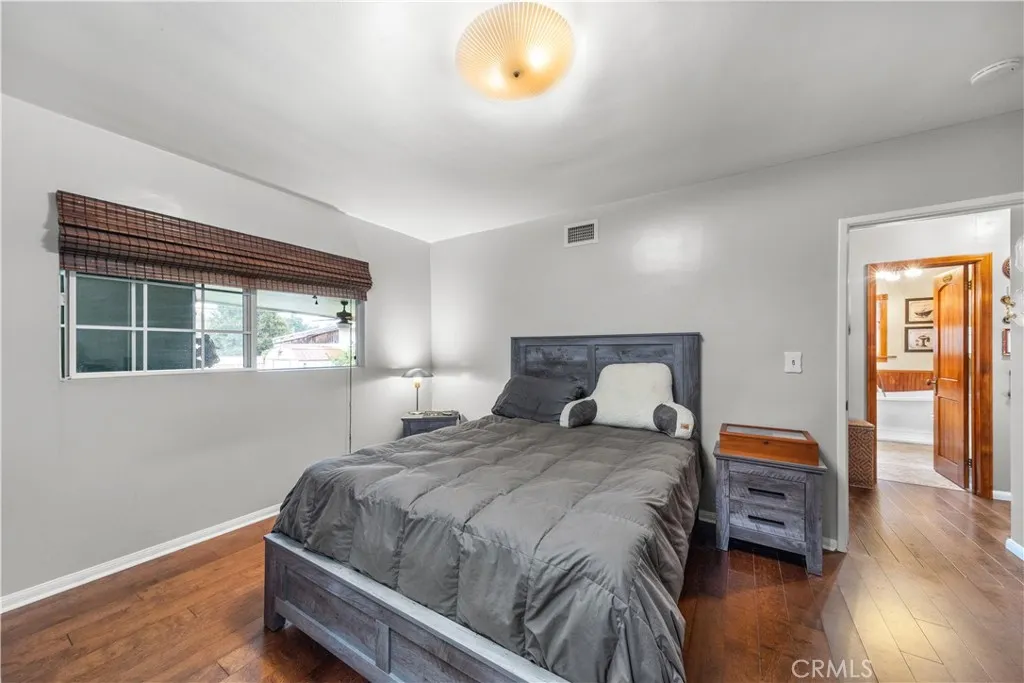 208 E 3rd Street, San Dimas, California 91773 home-pic-11