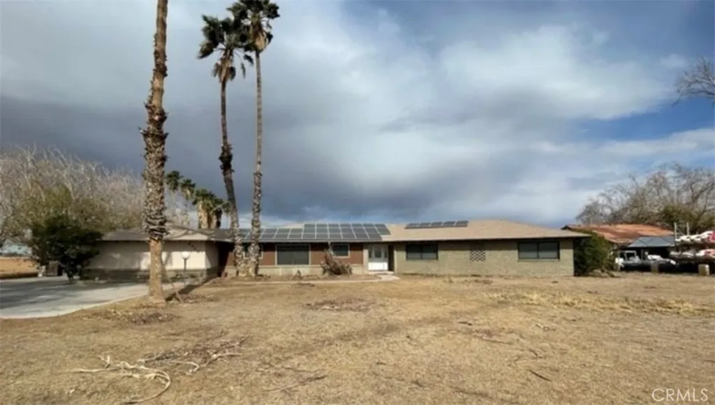 8360 E. Tenth Avenie, Blythe, California 92225 home-pic-0