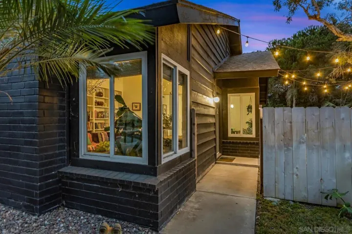 398 Compass, Oceanside, California 92054