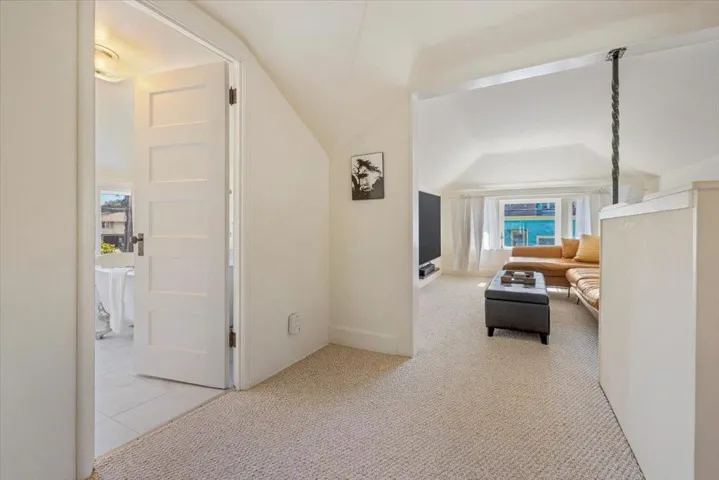 402 Central Avenue, Pacific Grove, California 93950
