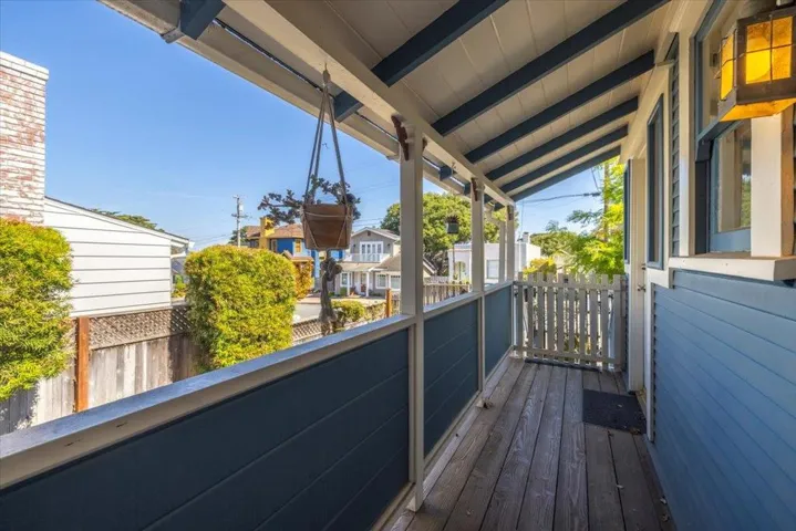 402 Central Avenue, Pacific Grove, California 93950