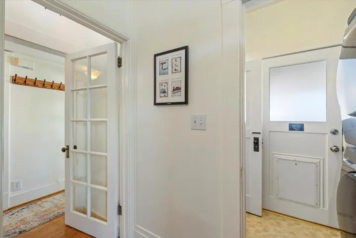 402 Central Avenue, Pacific Grove, California 93950