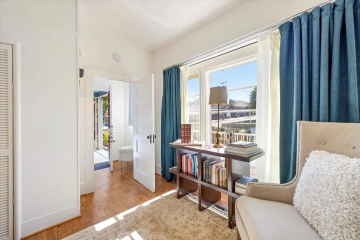 402 Central Avenue, Pacific Grove, California 93950