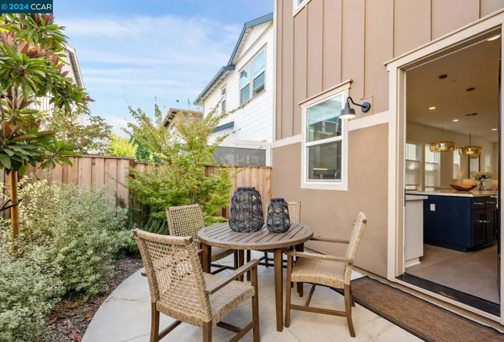 555 Madison Street, Petaluma, California 94952