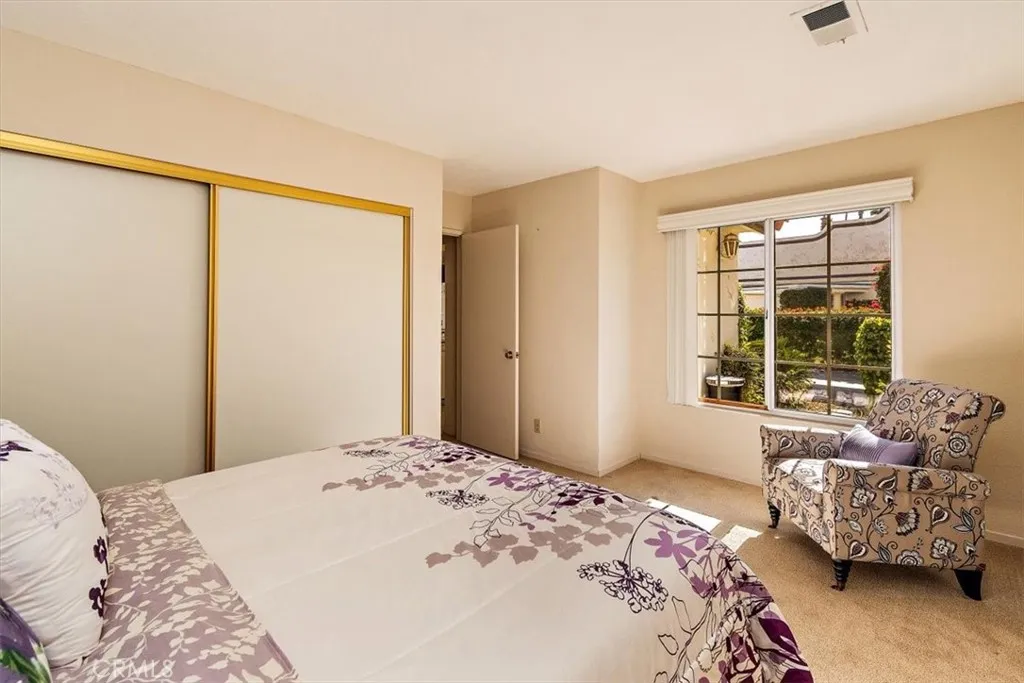 128 Desert Falls Drive E, Palm Desert, California 92211 home-pic-17