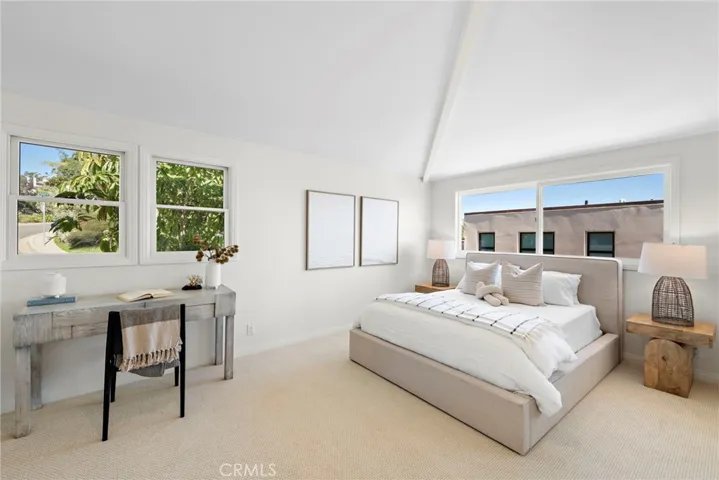 Secondary main floor bedroom