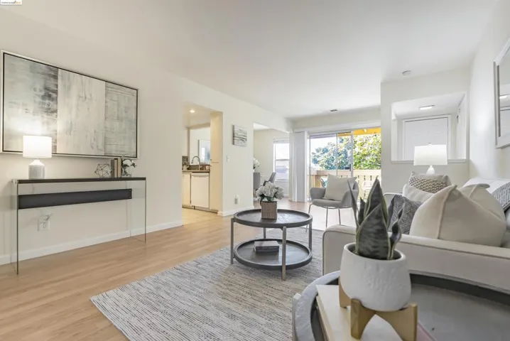 18 Las Moradas Cir, San Pablo, California 94806