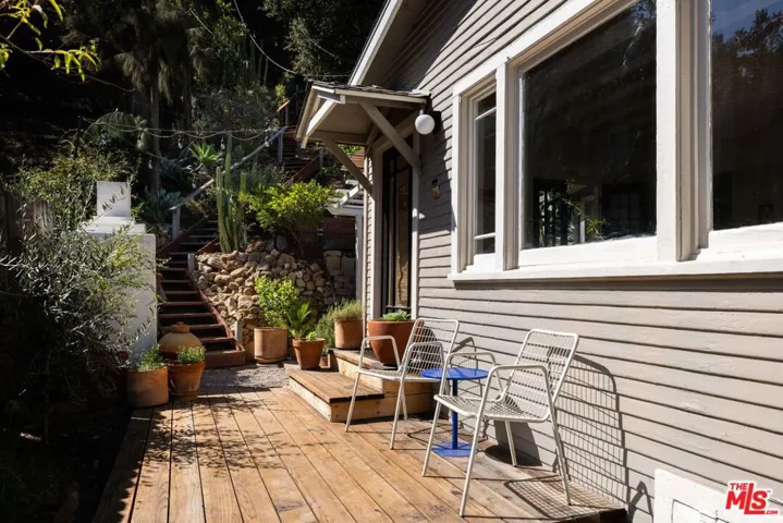248 Furness Avenue, Los Angeles, California 90042