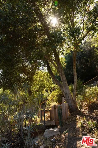 248 Furness Avenue, Los Angeles, California 90042