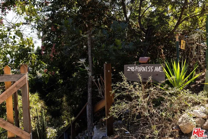 248 Furness Avenue, Los Angeles, California 90042