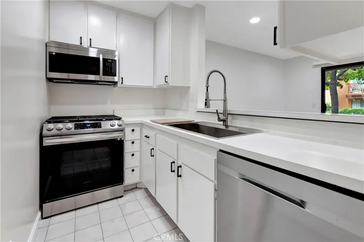 508 Orange Blossom, Irvine, California 92618