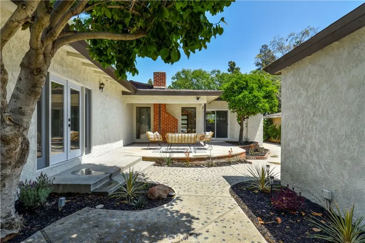 2531 N Studebaker Road, Long Beach, California 90815