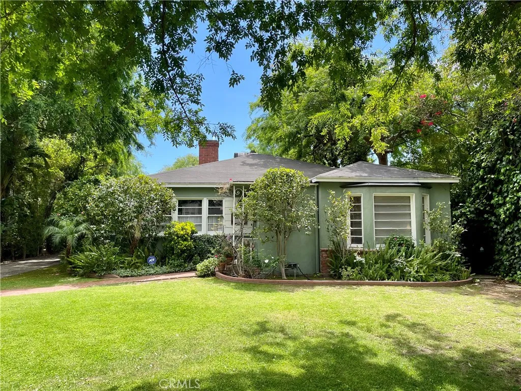 12144 Blix Street, Valley Village, California 91607 home-pic-1