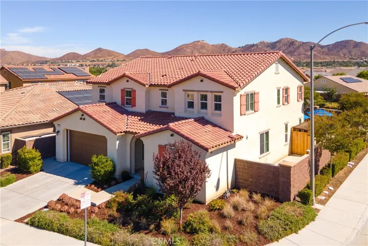29222 Royal Aberdeen, Lake Elsinore, California 92530