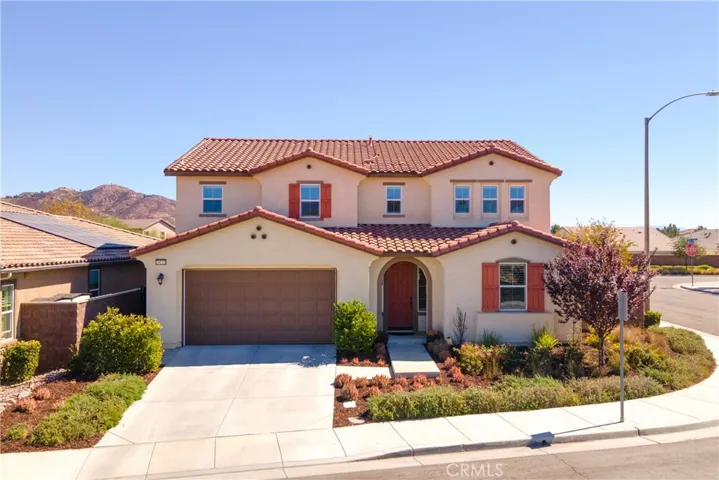 29222 Royal Aberdeen, Lake Elsinore, California 92530