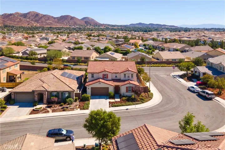 29222 Royal Aberdeen, Lake Elsinore, California 92530