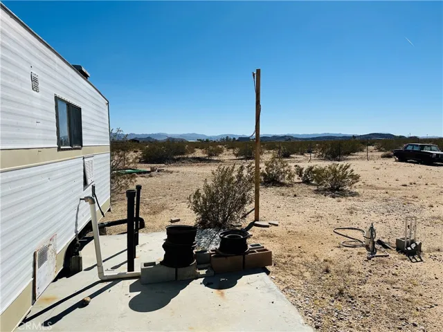 1188 Mile Square Road, Joshua Tree, California 92252