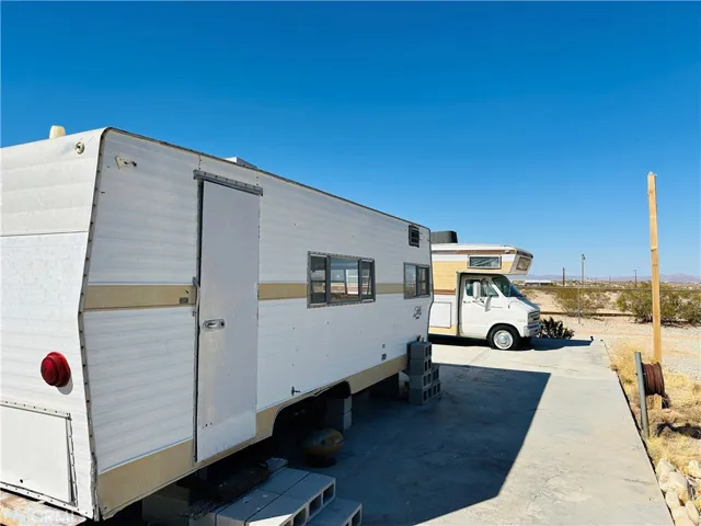 1188 Mile Square Road, Joshua Tree, California 92252