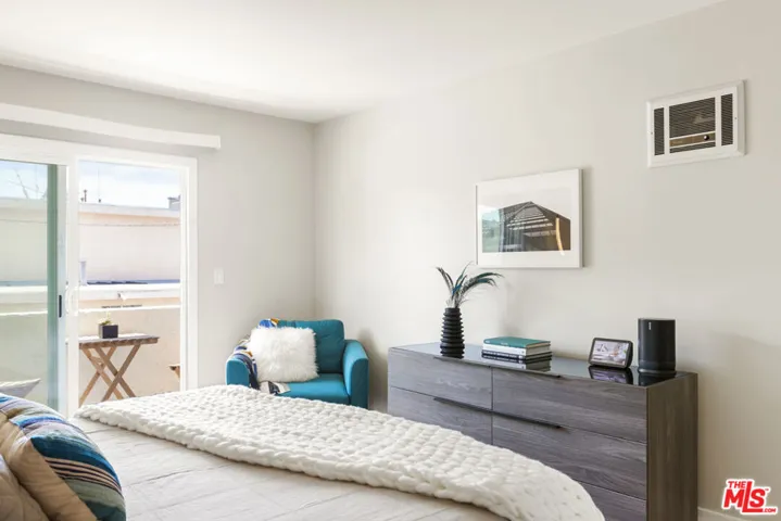 1535 Granville Avenue 107, Los Angeles, California 90025