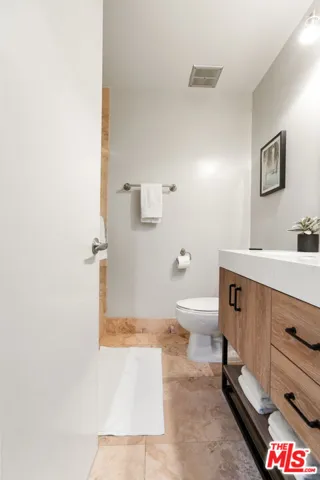 1535 Granville Avenue 107, Los Angeles, California 90025