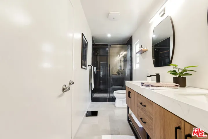 1535 Granville Avenue 107, Los Angeles, California 90025