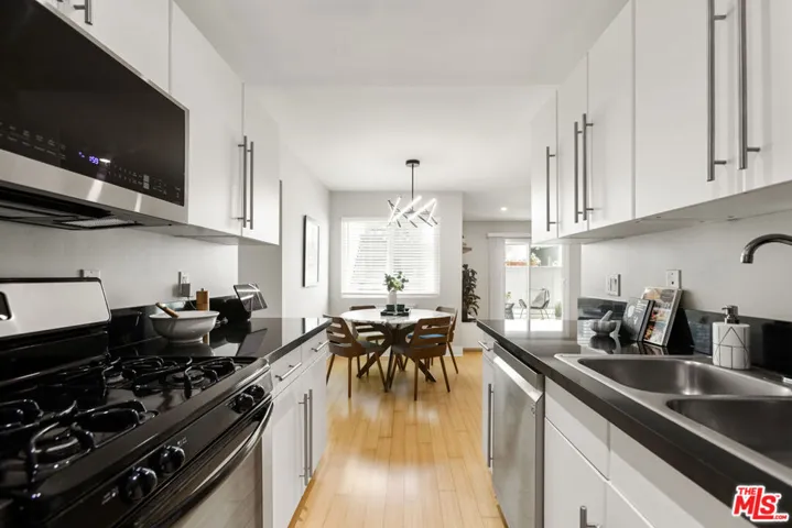 1535 Granville Avenue 107, Los Angeles, California 90025