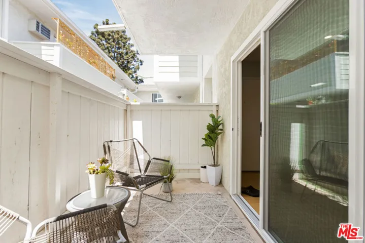 1535 Granville Avenue 107, Los Angeles, California 90025