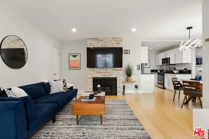 1535 Granville Avenue 107, Los Angeles, California 90025