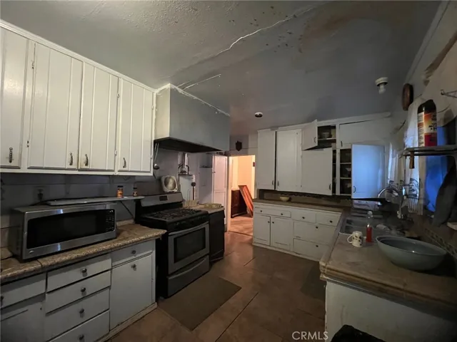 415